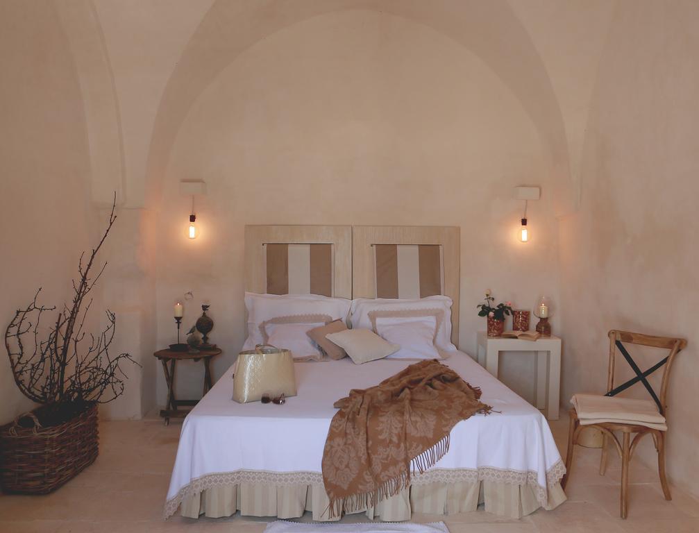 Masseria Le Carrube Остуни Стая снимка