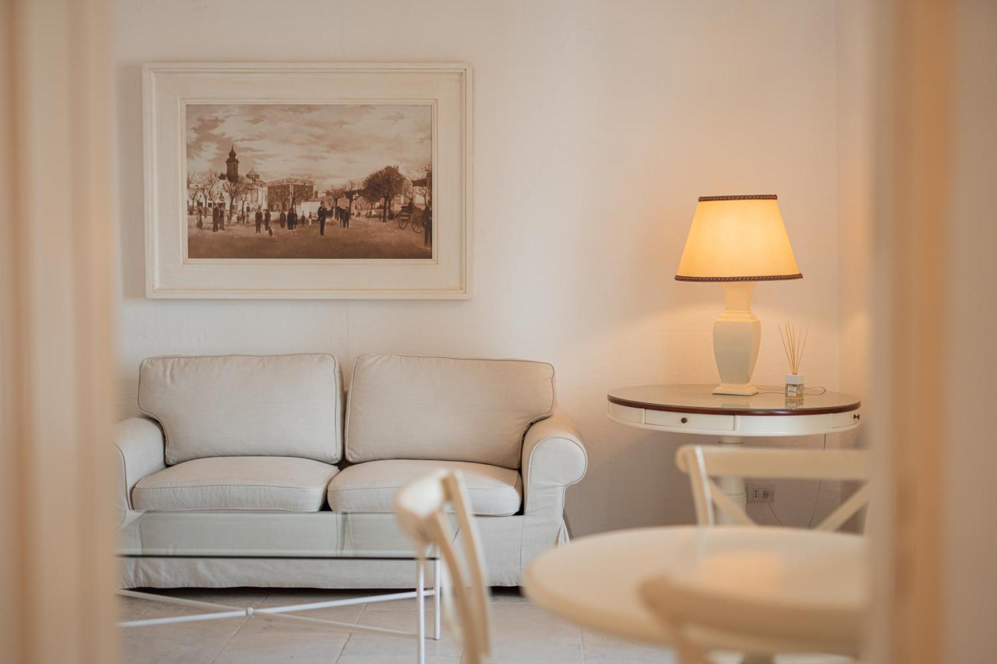 Masseria Le Carrube Остуни Екстериор снимка