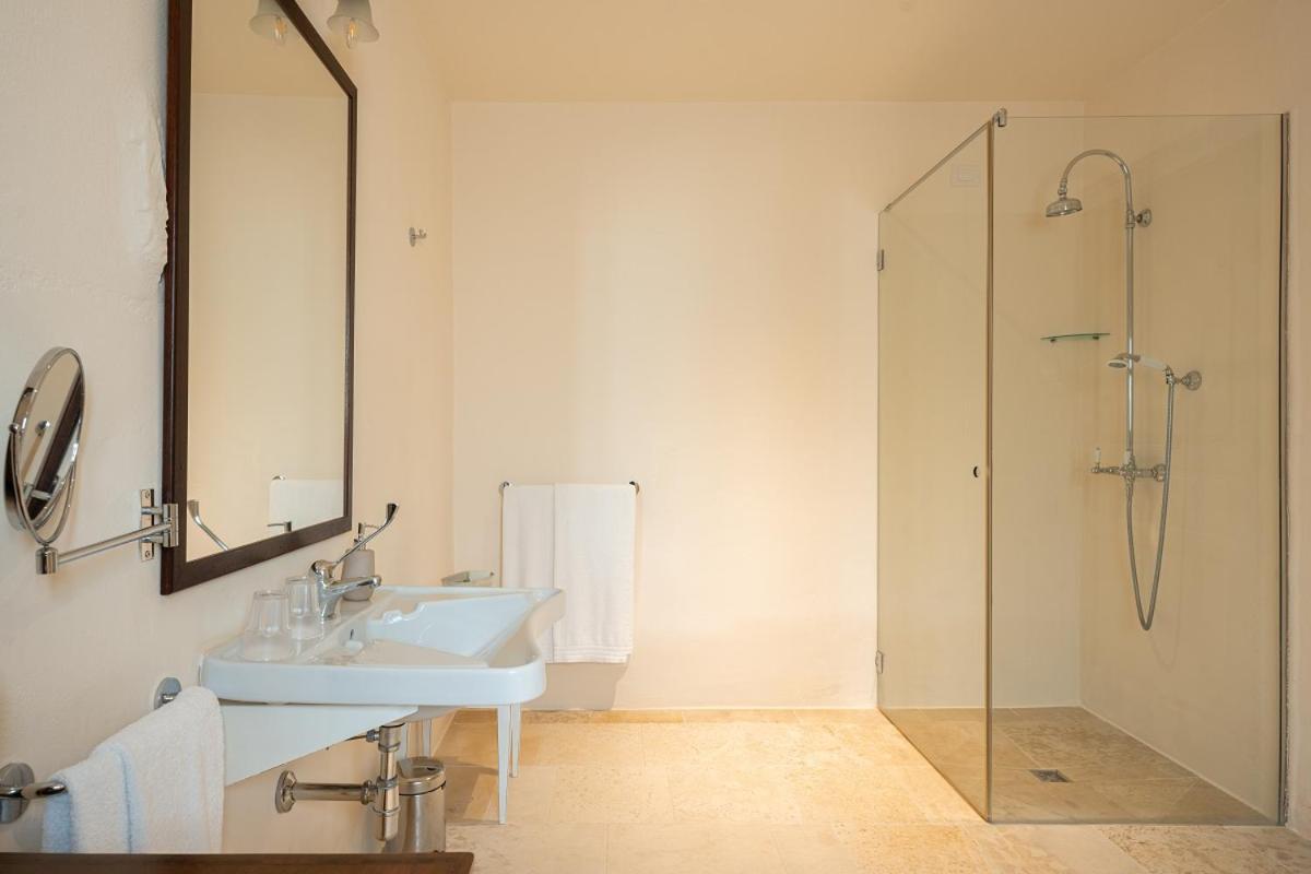 Masseria Le Carrube Остуни Екстериор снимка